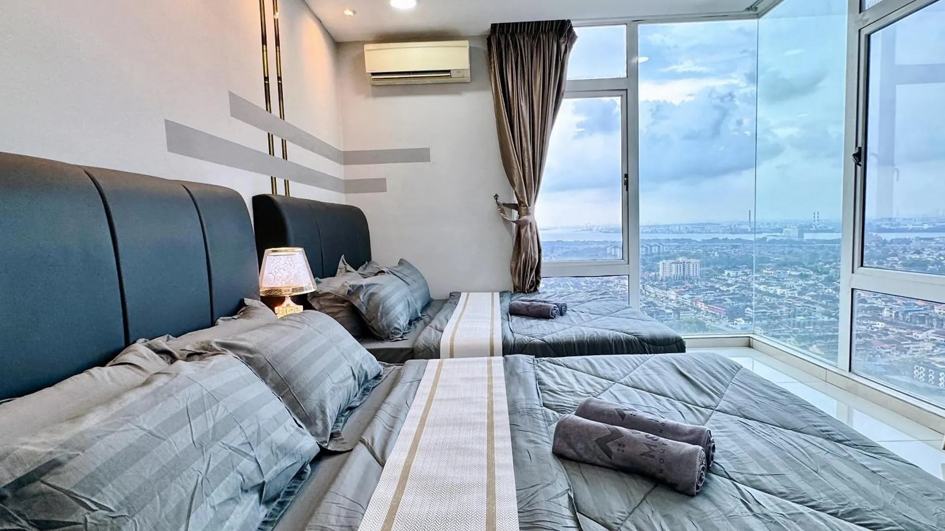 Ksl City Mall 6-20Pax Private Lift-Netflix-Smarttv 70Inch Johor Bahru Apartment