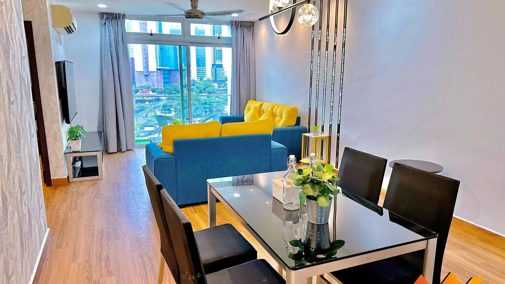 Apartment Ksl City Mall 6-20Pax Private Lift-Netflix-Smarttv 70Inch Johor Bahru