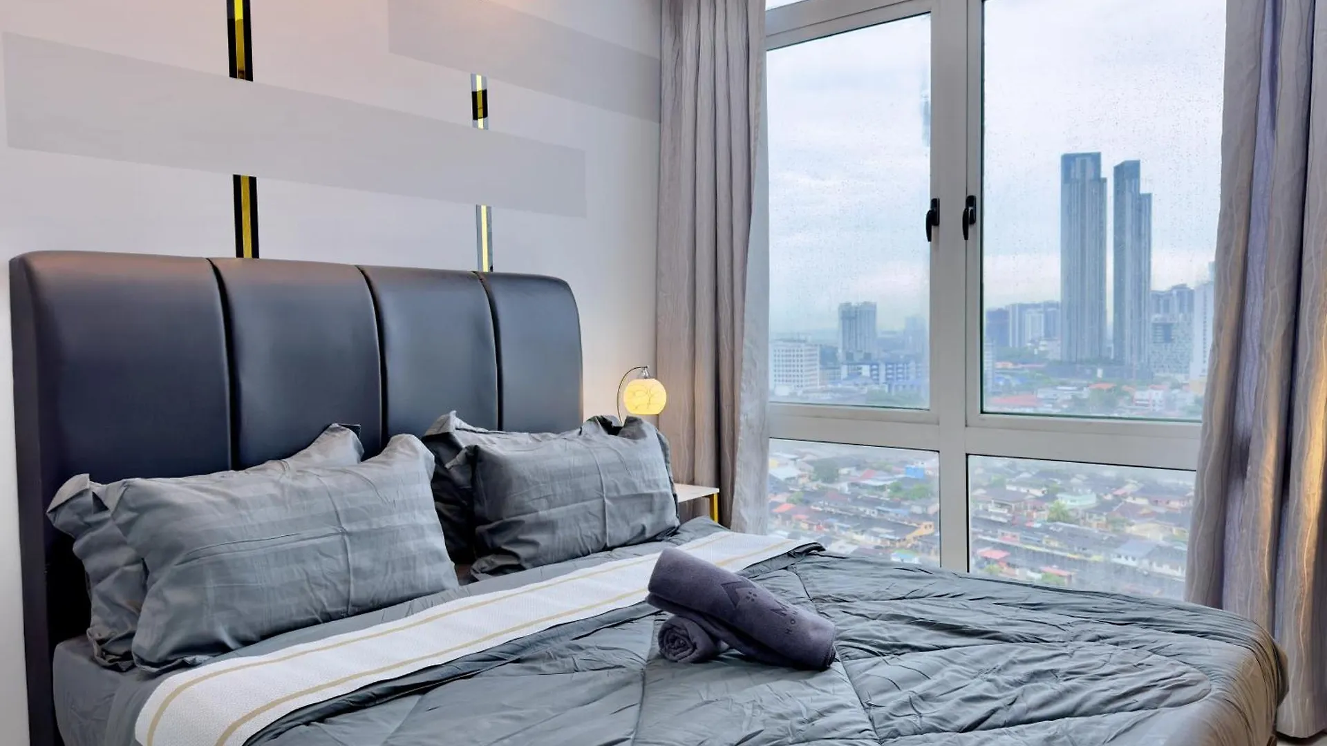 Ksl City Mall 6-20Pax Private Lift-Netflix-Smarttv 70Inch Johor Bahru