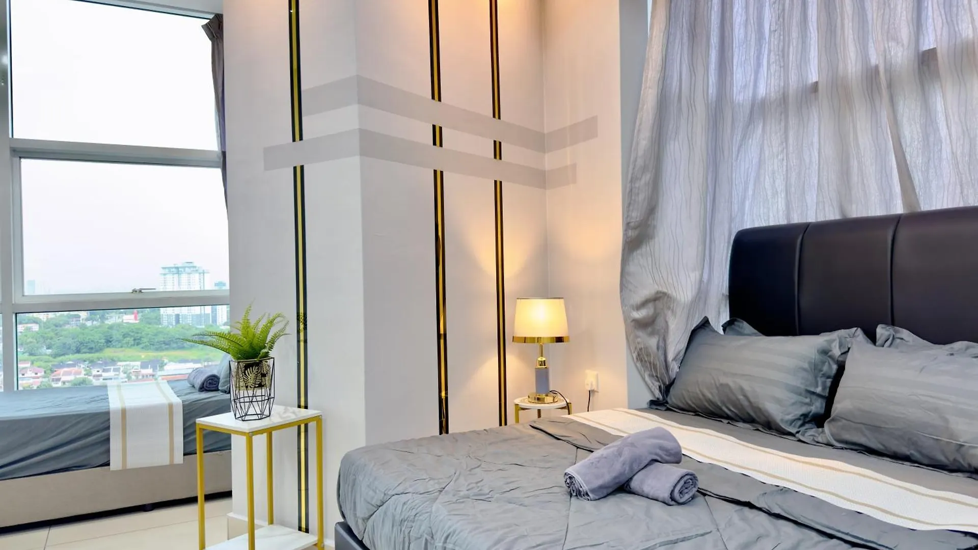 Apartment Ksl City Mall 6-20Pax Private Lift-Netflix-Smarttv 70Inch Johor Bahru